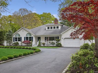 Property at 37 Pine Ridge Drive, Smithtown, NY