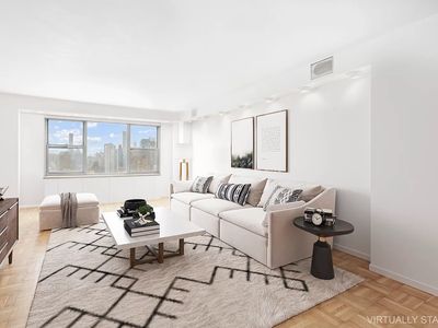 360 E 72nd St APT C3301