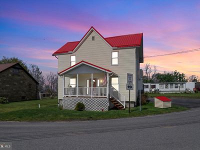 302 Elizabeth St
