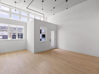 1800 S Watkins St #32