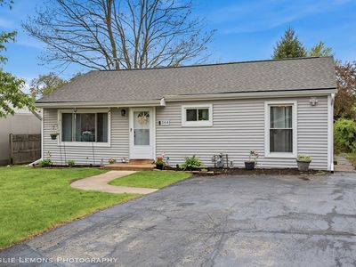 364 N Cedar Ave