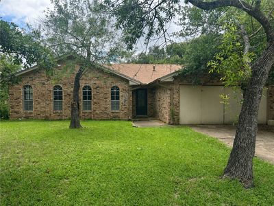 1302 Austin Ave