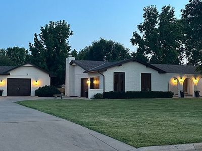 1 Woodland Dr