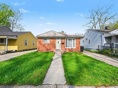 Property at 27081 Barrington St, Madison Heights, MI
