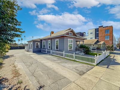 954 E Thompson Blvd