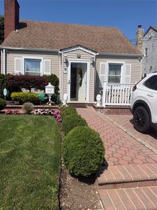75 Maplewood Avenue
