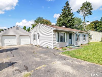 12 Crestwood Road