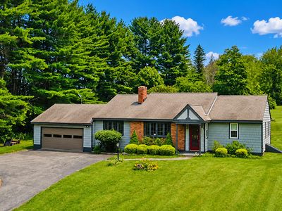 205 Golden Hill Rd