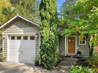 2452 SW Webster Street