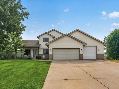 19408 Albany Ct NW