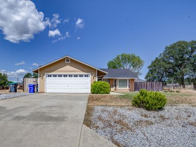 21934 Feather River Pl