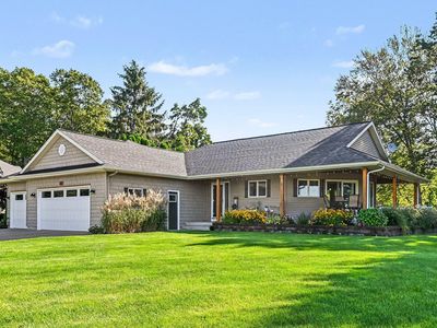 569 Hawksnest Dr