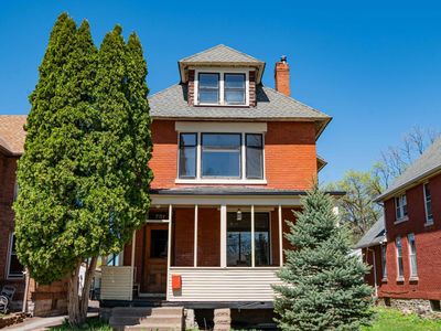757 Armstrong Ave