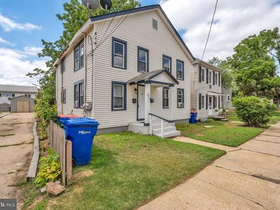 409 D St
