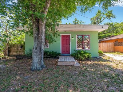 1315 E OSBORNE AVENUE