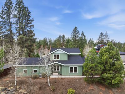 115 NW Mount Washington Dr