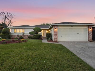 841 Brentwood Dr