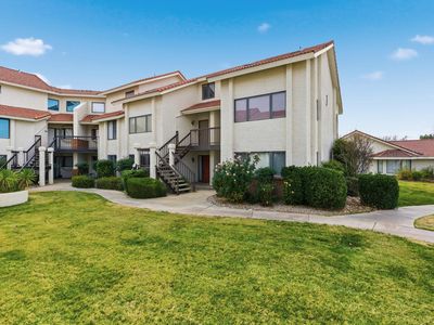 275 S Valley View Dr APT J102