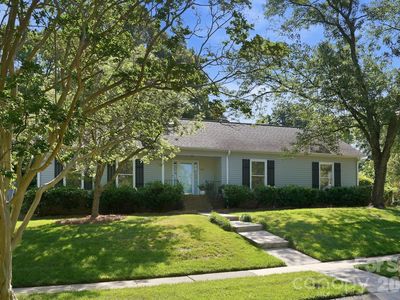 1200 Beechdale Dr