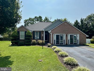 117 Gemstone Dr