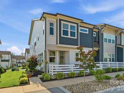 5930 Mantle Way