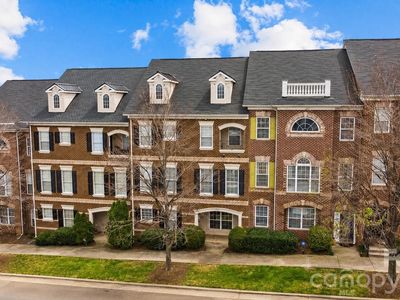 9417 Kings Parade Blvd