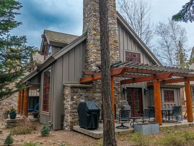 2126 Iron Horse Dr
