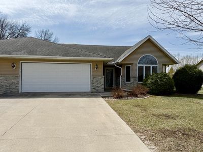 Property at 2733 Campus Ln, Albert Lea, MN