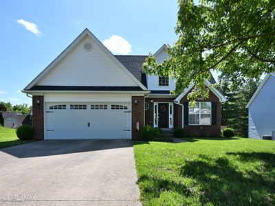 5802 Waveland Cir