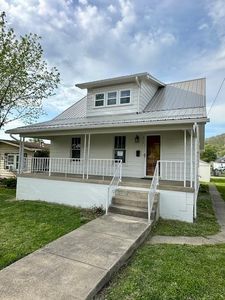 2216 Fourth Street