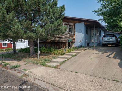 Property at 420 7th St W, Dickinson, ND