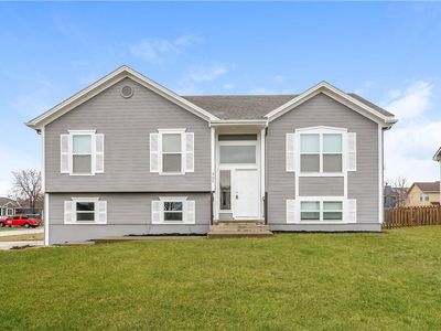 502 Sunny Ln