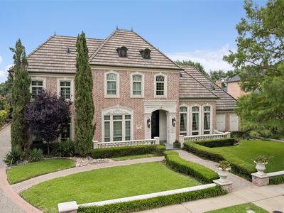 1800 Windermere Dr