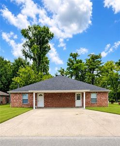 Property at 502 Idlewild Dr, Houma, LA