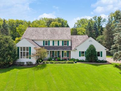 215 Hollander Rd