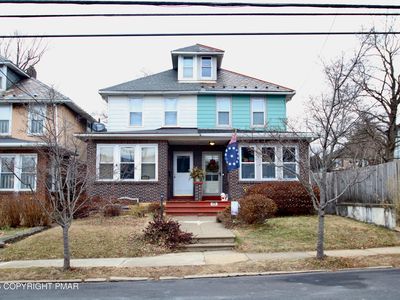 1133 Spring Garden St