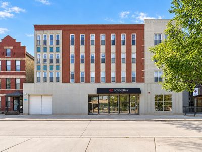 2356 N Elston Ct #403