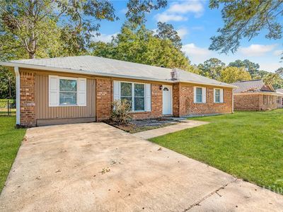 216 Holiday Circle