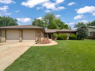 3613 Mistletoe Dr