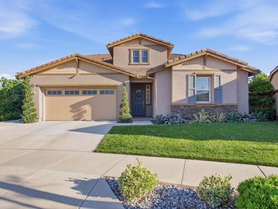 1582 Ivy Ln