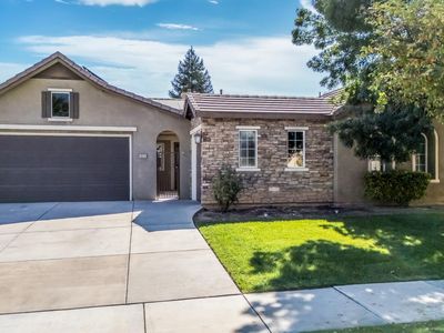 5523 Segovia Way