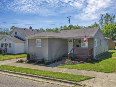 1010 E Locust St