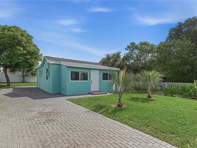 335 NE 12th Ave