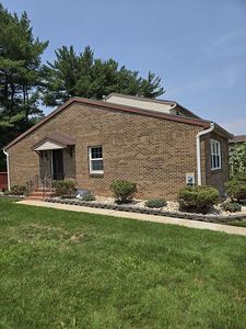 8 Jefferson Dr