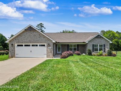 5925 Chester Ln