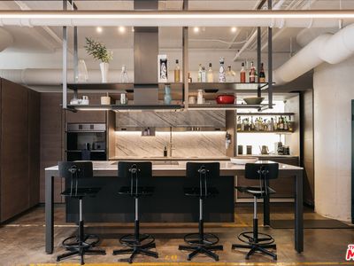 1855 Industrial St APT 307