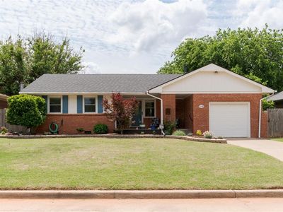 2648 Lakeside Dr
