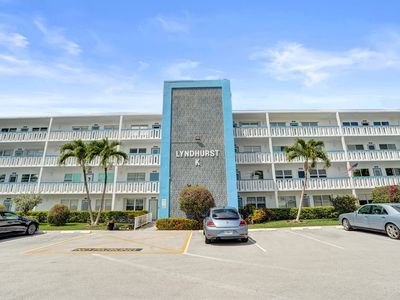 2049 Lyndhurst