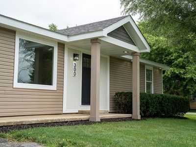300 W Alabama Ave