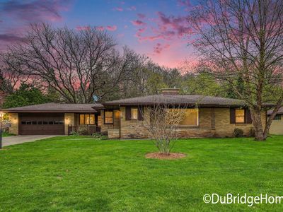 1936 Orchard Ln NE